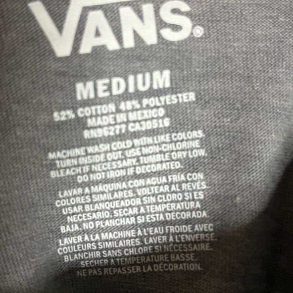 New Without Tags Vans Crop Top Size Medium - Picture 3 of 3